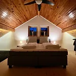度假居 Blockhaus Ourtal *