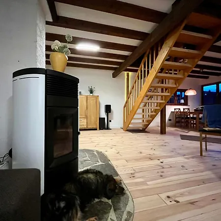 別荘 Blockhaus Ourtal